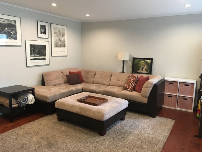 Photo - 18526 Mayall St