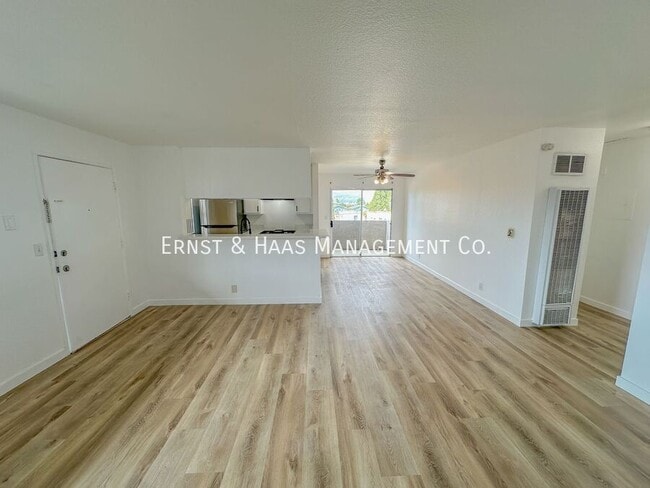 Building Photo - 1080 St Louis Ave Unit #301