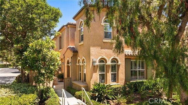 Building Photo - 67 Cienega