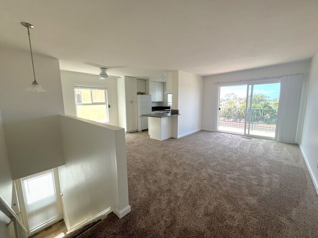 Building Photo - 811SV Unit 813