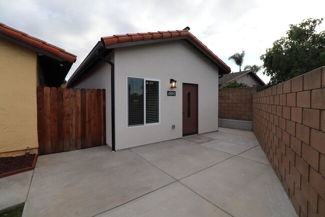 Building Photo - Foxenwood ADU