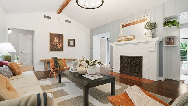 Building Photo - FALL IN LOVE with Ranch Style Living!