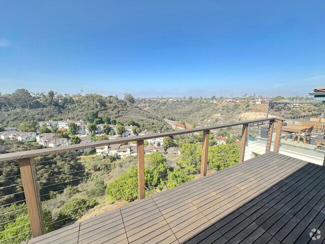 Building Photo - Stunning Hillside Home with Expansive View...