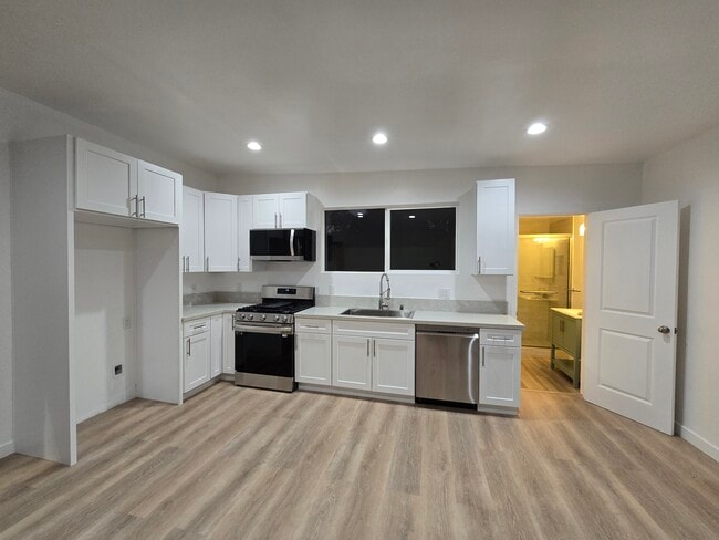 Photo - 3230 Cerritos Ave Unit 3230 Cerritos Ave.