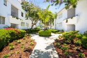 Photo - 140 San Vicente Blvd Unit A