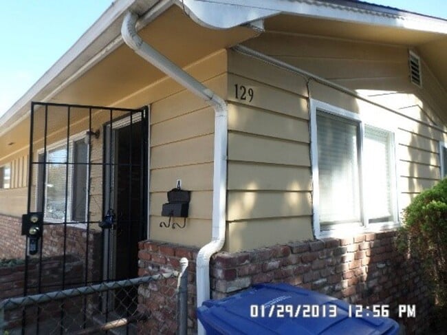 Building Photo - Jefferson Unit A Rental