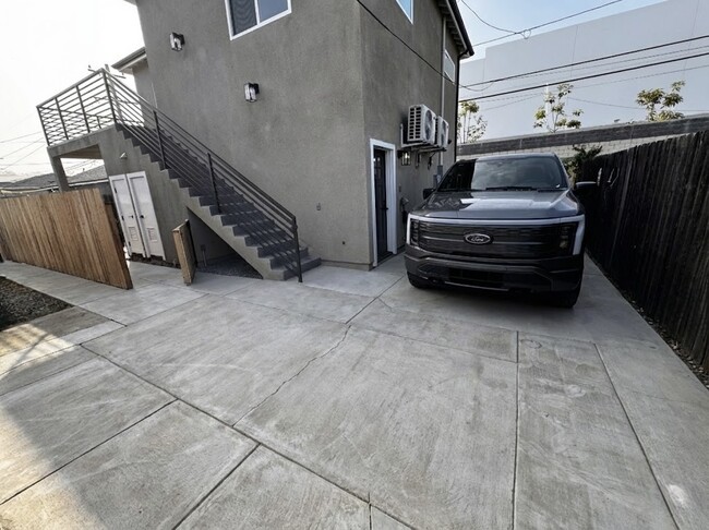 Photo - 2269 Euclid Ave Unit 2269 Euclid Ave B