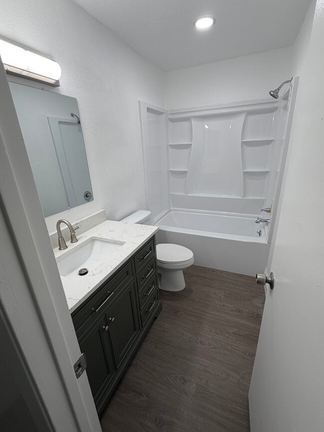 Photo - 8740 Lomita Dr Unit B