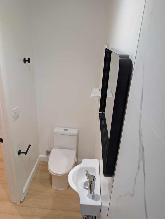 Photo - Tiller Front R