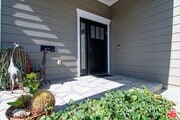 Photo - 2947 Kelton Ave