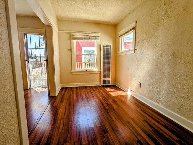 Photo - 517 24th St Unit 517
