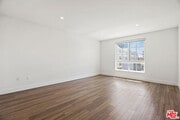 Photo - 11818 Dorothy St Condo Unit ph4