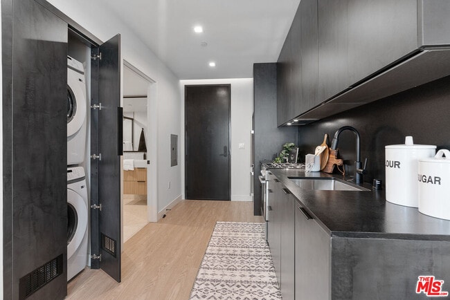 Photo - 3688 Overland Ave Unit 711