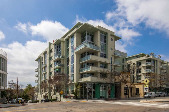 Building Photo - 3812 Park Blvd