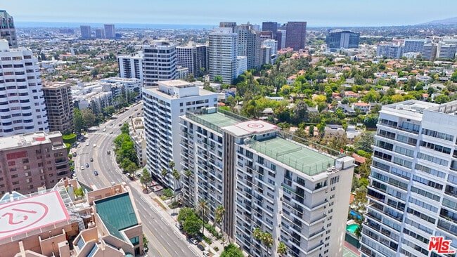 Building Photo - 10535 Wilshire Blvd Unit 801