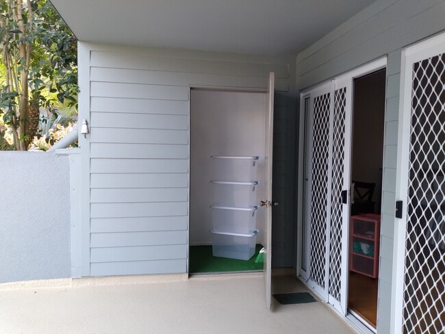 Out door Storage on patio - 250 The Vlg Unit 250-110 - Seascape