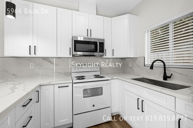 Photo - 5966 Baja Dr