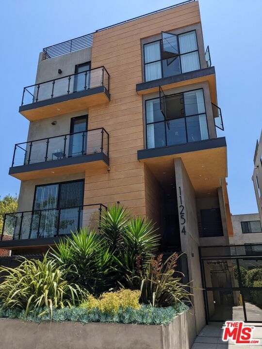 Photo - 11254 Mississippi Ave