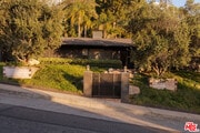 Photo - 1744 N Doheny Dr