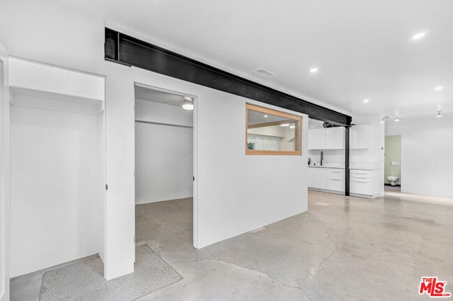 Photo - 2462 N Gower St Townhome