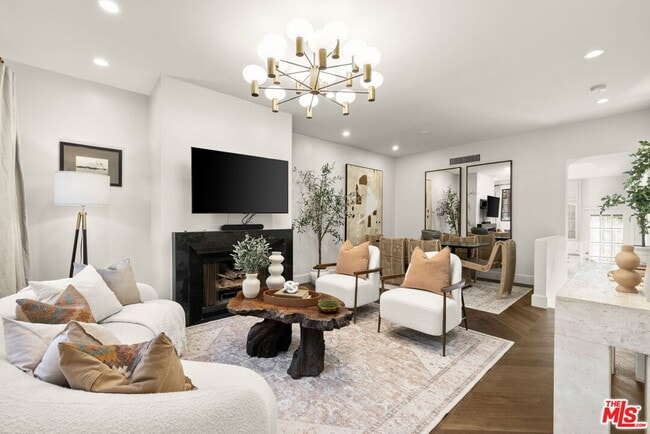 Photo - 202 San Vicente Blvd Unit 6