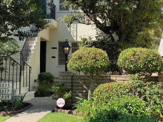 Photo - 1837 Kelton Ave Unit 1837