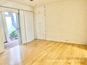 Photo - 473 S Roxbury Dr Unit 1/2
