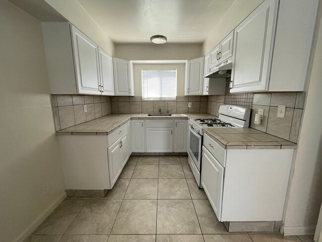 Photo - Cozy One Bedroom One Bathroom Cottage Home in Hemet!