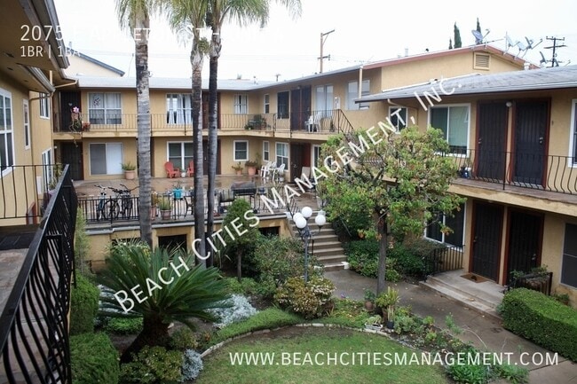 Photo - 2075 E Appleton St Unit 4