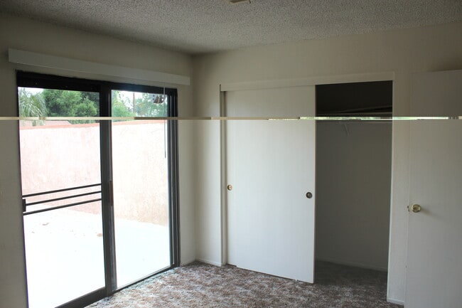 Photo - 1960 W Linden St Unit 1960 W Linden St Riversid