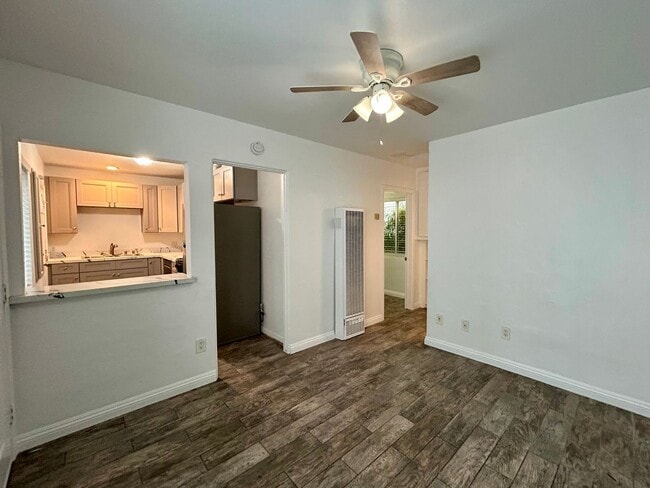 Photo - Studio in The Heart of Mission Beach! Unit 816 1/2