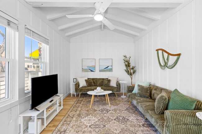 Building Photo - 3861 Mission Blvd Unit SI ID1533794P