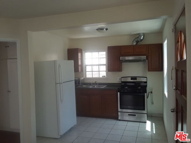 Photo - 2117 S Marvin Ave