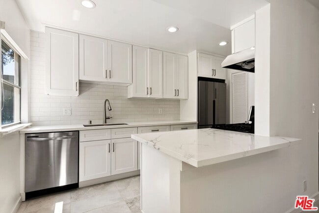 Photo - 3635 Kalsman Dr Unit 2