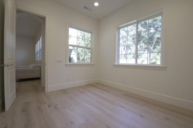 Photo - 4961 Ashville Dr