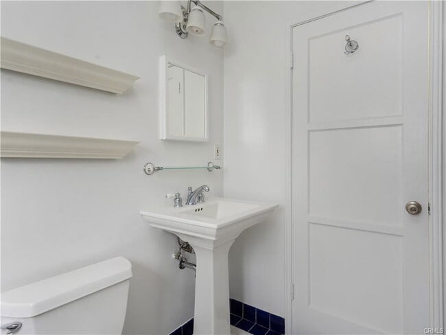 Photo - 6039 W 76th St House