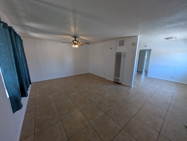 Photo - 1714 Cherry Ave Apartments Unit B
