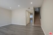 Photo - 11701 Oxnard St