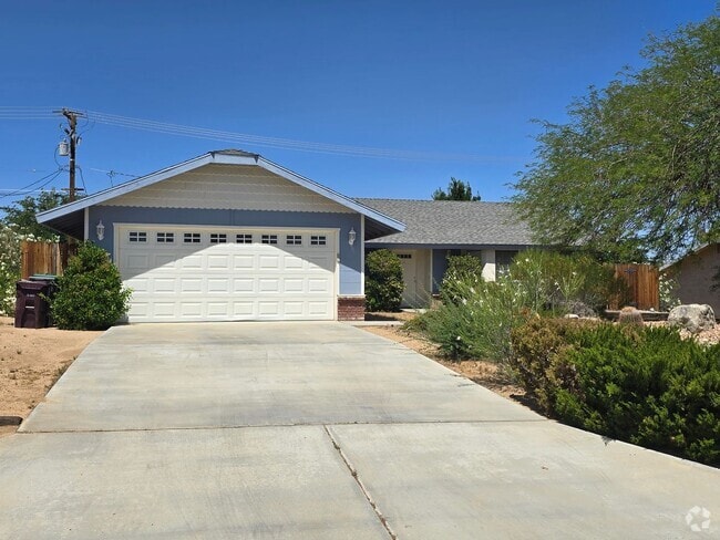 Building Photo - Coming Soon!! Wonderful neighborhood close... Rental