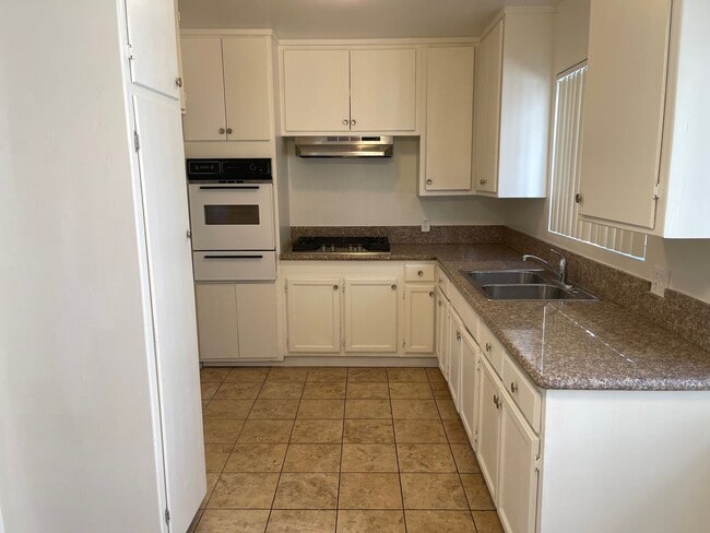 Photo - KESTER Unit 0002