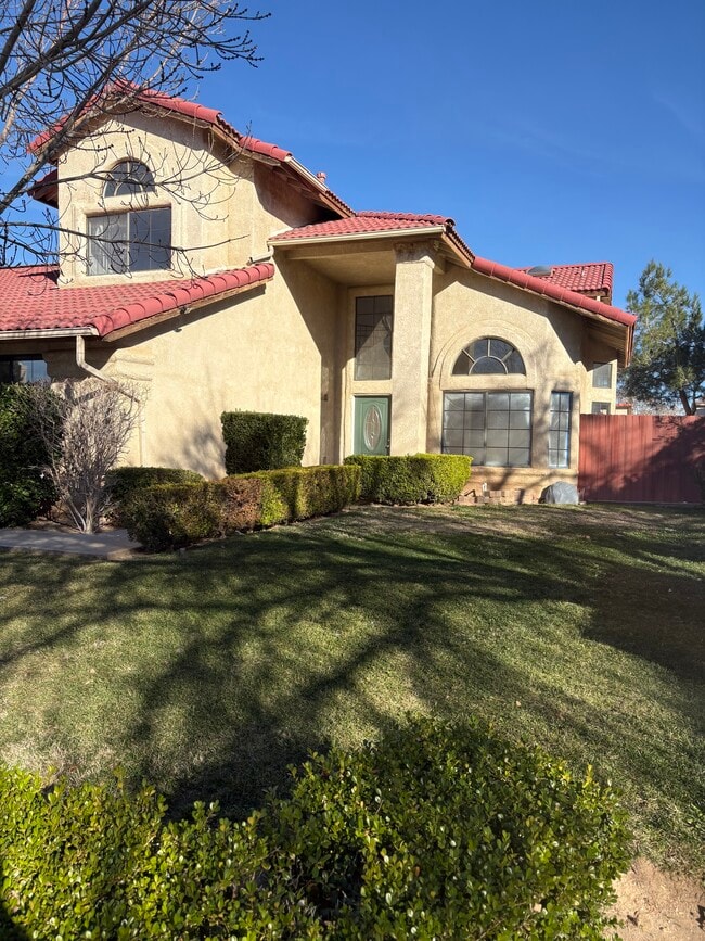 Building Photo - 37344 Sand Brook Dr