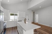 Photo - 949 Cobb Ave
