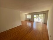 Photo - 10776 Rose Ave Unit 9