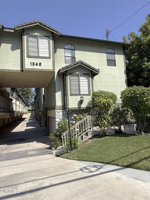 Building Photo - 1340 Mayflower Ave