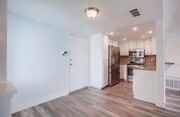 Photo - 450 Stoney Point Way