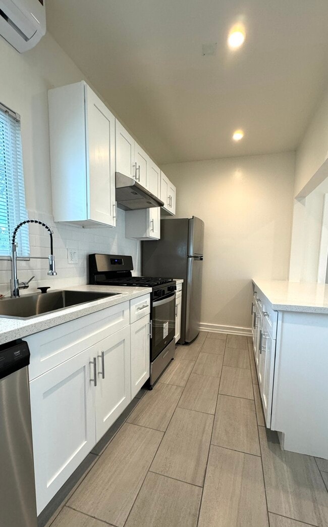 Photo - 140 Olive St Unit 140