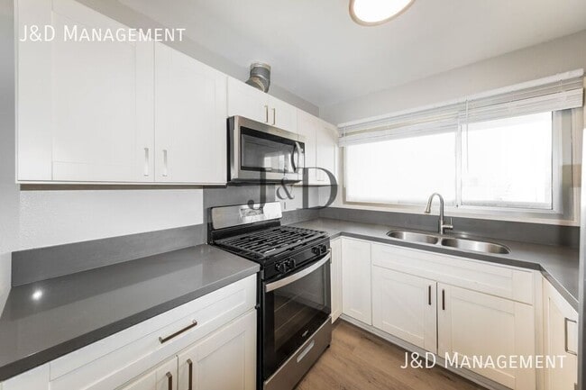 Photo - 6245 Stanley Ave Unit N