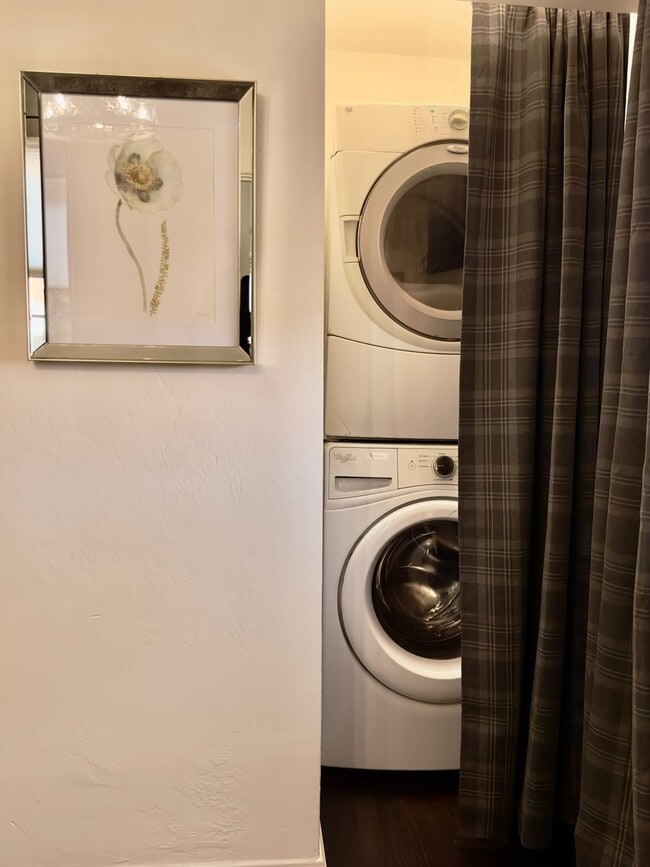 Photo - 2941 32nd St Unit 2941