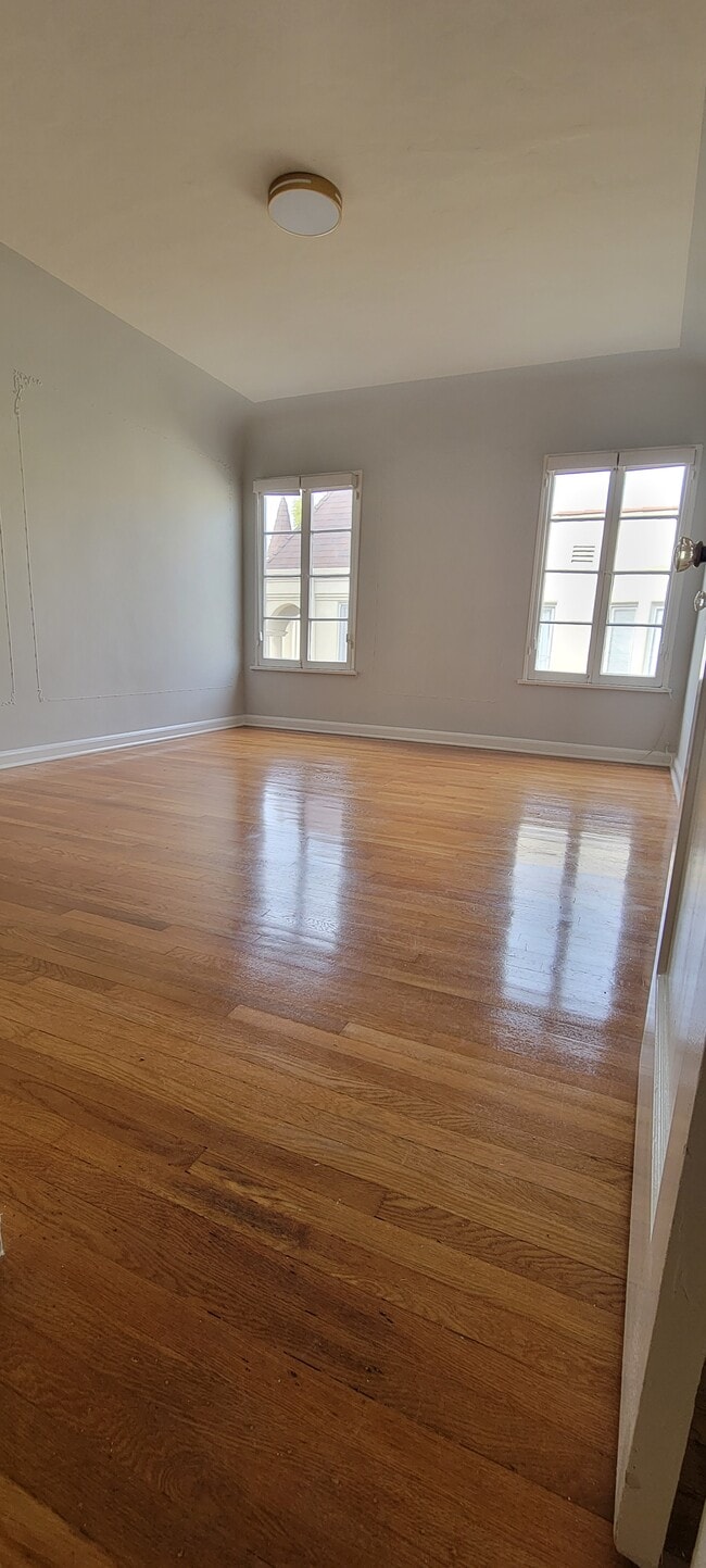 Bedroom - 6201 W 6th St Unit UPPER