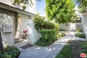 Photo - 11848 Moorpark St